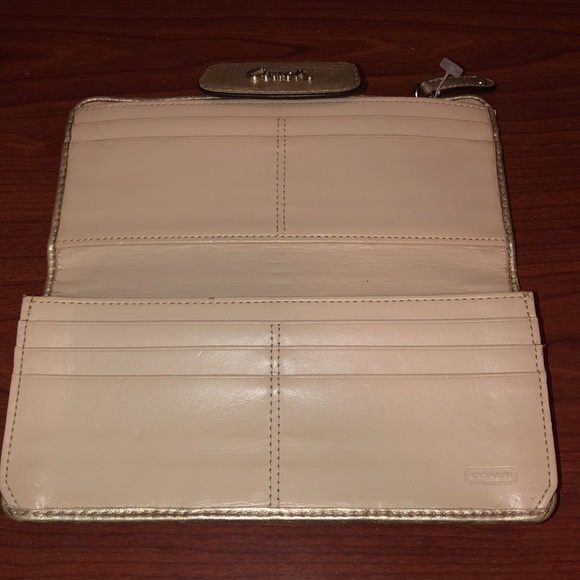 Vintage Multicoloured bifold Coach wallet - Picture 9 of 12